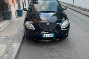 Lancia Ypsilon Momo design 1.300