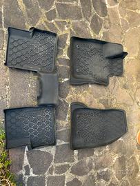 Set tappetini in gomma Jeep Renegade FCA
