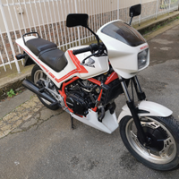 Honda vf400f