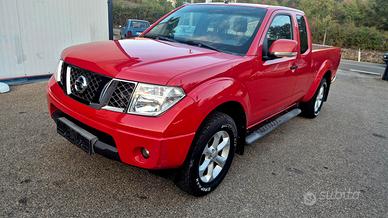 NISSAN NAVARA 2.5 TDI GANCIO TRAINO 