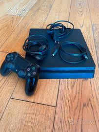 PS4 jet black 1 TB usata