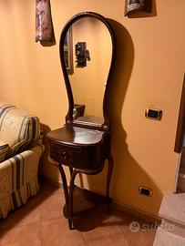 Ingresso con specchiera