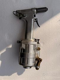 Rivettatrice pneumatica NUOVA