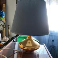 Lampada dorata vintage