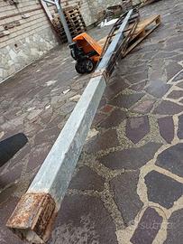 PROFILO IN FERRO QUADRATO