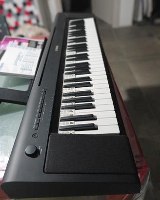 pianoforte elettrico  YAMAHA  NUOVO