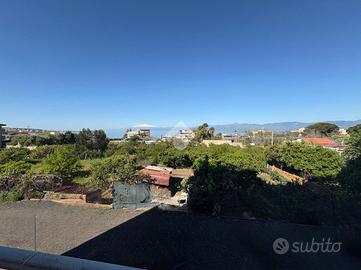 3 LOCALI A REGGIO DI CALABRIA