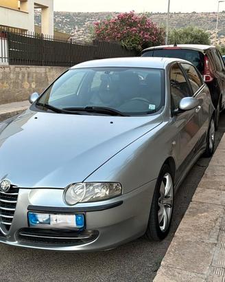 Alfa Romeo 147 Distinctive – 5 porte – Interni spo