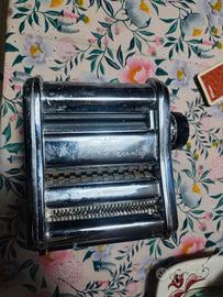 Macchina per la pasta meccanica.