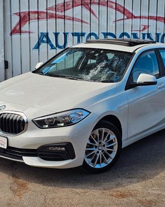 Bmw 118d 5p. Business Advantage *TETTO/VIRTUAL*