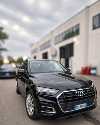 Audi Q5 35 TDI Busines S Tronic Mild Hybrid
