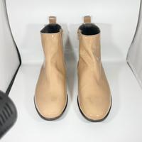 Stivaletti eleganti in pelle verniciata beige