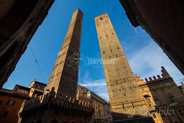 Attività Commerciale a Bologna 2 locali