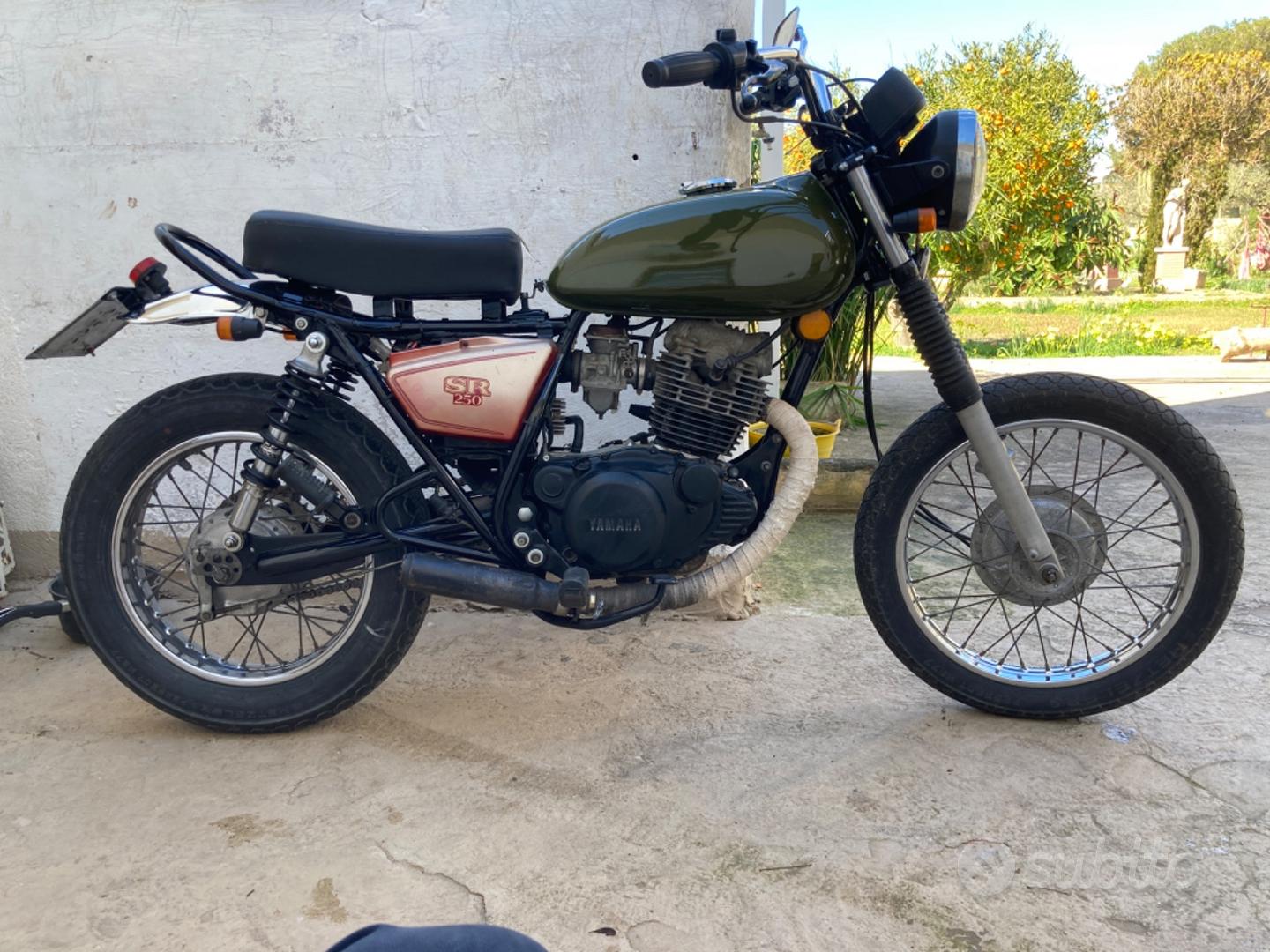 Yamaha SR 250 1995 Moto e Scooter In vendita a Trapani