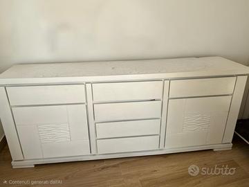 Credenza in legno massello