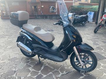Piaggio Beverly Tourer 300