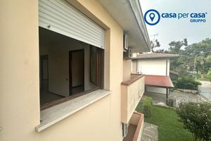 Trilocale in zona residenziale con garage