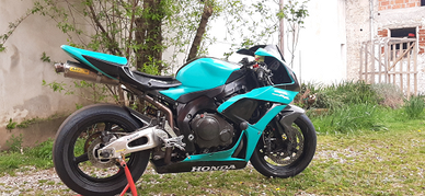 Honda cbr 1000rr