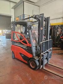 Carrello elevatore Linde 4 ruote 1600kg