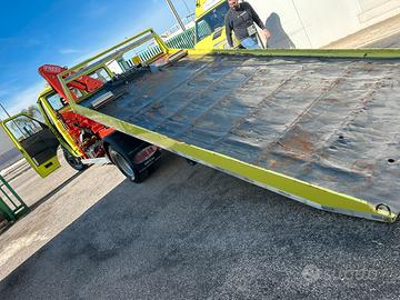 Iveco daily Carratrezzi 59/12 con gru anno 2000