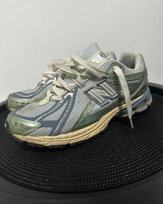 New Balance r1906