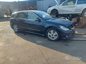 MERCEDES CLASSE R 2007 PER RICAMBI CODICE MOTORE 6