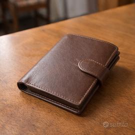 Portafoglio uomo in pelle nuovo con portamonete