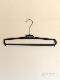 Gruccia in plastica Max Mara Studio abbigliamnento