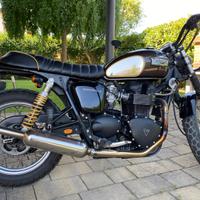 Triumph Bonneville cafe race Mr Martini