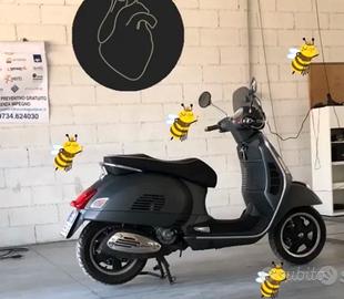 Piaggio Vespa 300 super sport