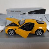 MODELLO AUTO ALFA ROMEO 8C COMPETIZIONE GIALLA