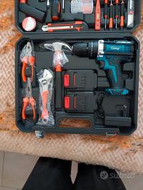 kit trapano avvitatore con attrezzi 