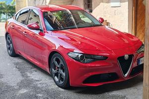 Giulia 2.2 diesel 180cv solo 86.000 km