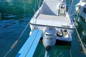 Barca jack craft mezzo cabinato