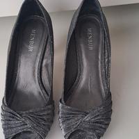 scarpe eleganti da poter usare anche con i jeans 