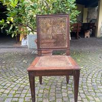 Sedia in legno e paglia di vienna.