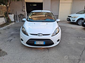 Ford Fiesta 1.4 5 porte Bz.- GPL Titanium