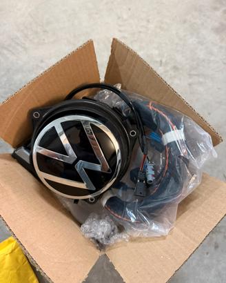 Retrocamera Highline con logo VW  e cablaggio