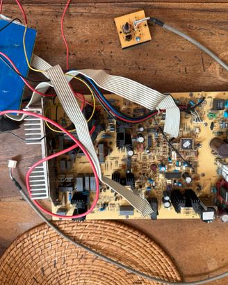 Chassis crt intervideo 28”