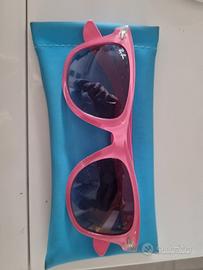 occhiali da sole rosa