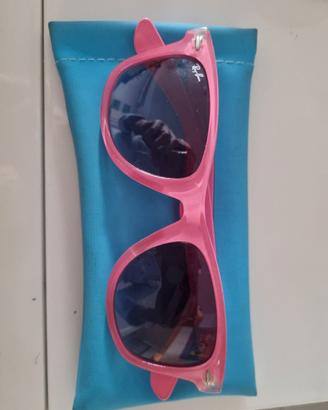 occhiali da sole rosa