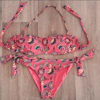 Bikini a fascia e slip a fiocchetto, tg II