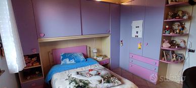 Cameretta completa per bambina in buono stato