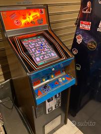 videogioco arcade ms pacman pac man arkanoid