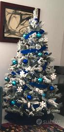 Albero di natale con palle