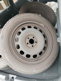 cerchi con gomme