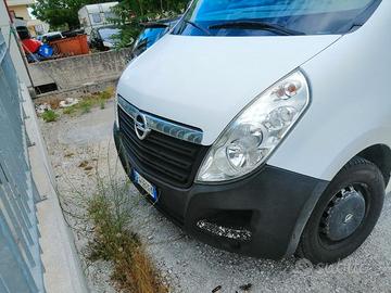 Opel movano