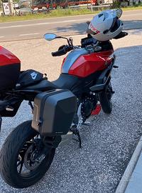 BMW F900XR Sport Red Full Optional