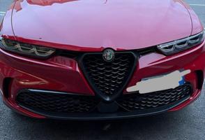 Automobile Alfa Romeo Tonale