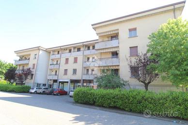 4 LOCALI A CADELBOSCO DI SOPRA